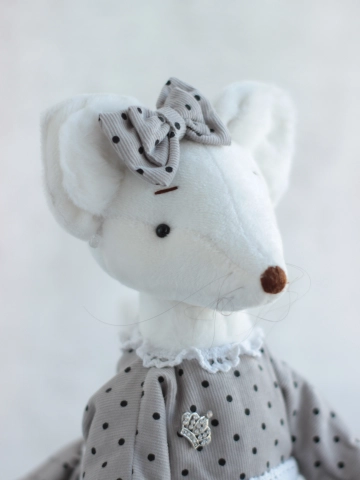 Белая Лиса. Ручная работа. Текстильная игровая игрушка